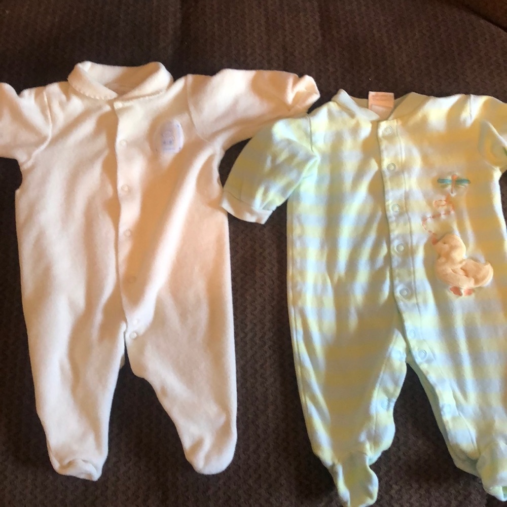 Carter’s sleepers newborn lot of 2